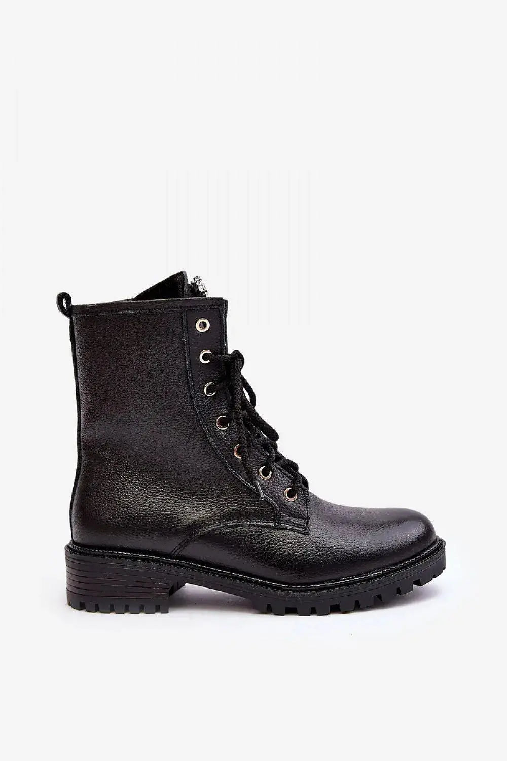 Step in style Women's bagger boots made of natural leather