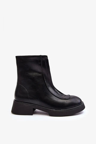 Step in style Women's flat heel boots