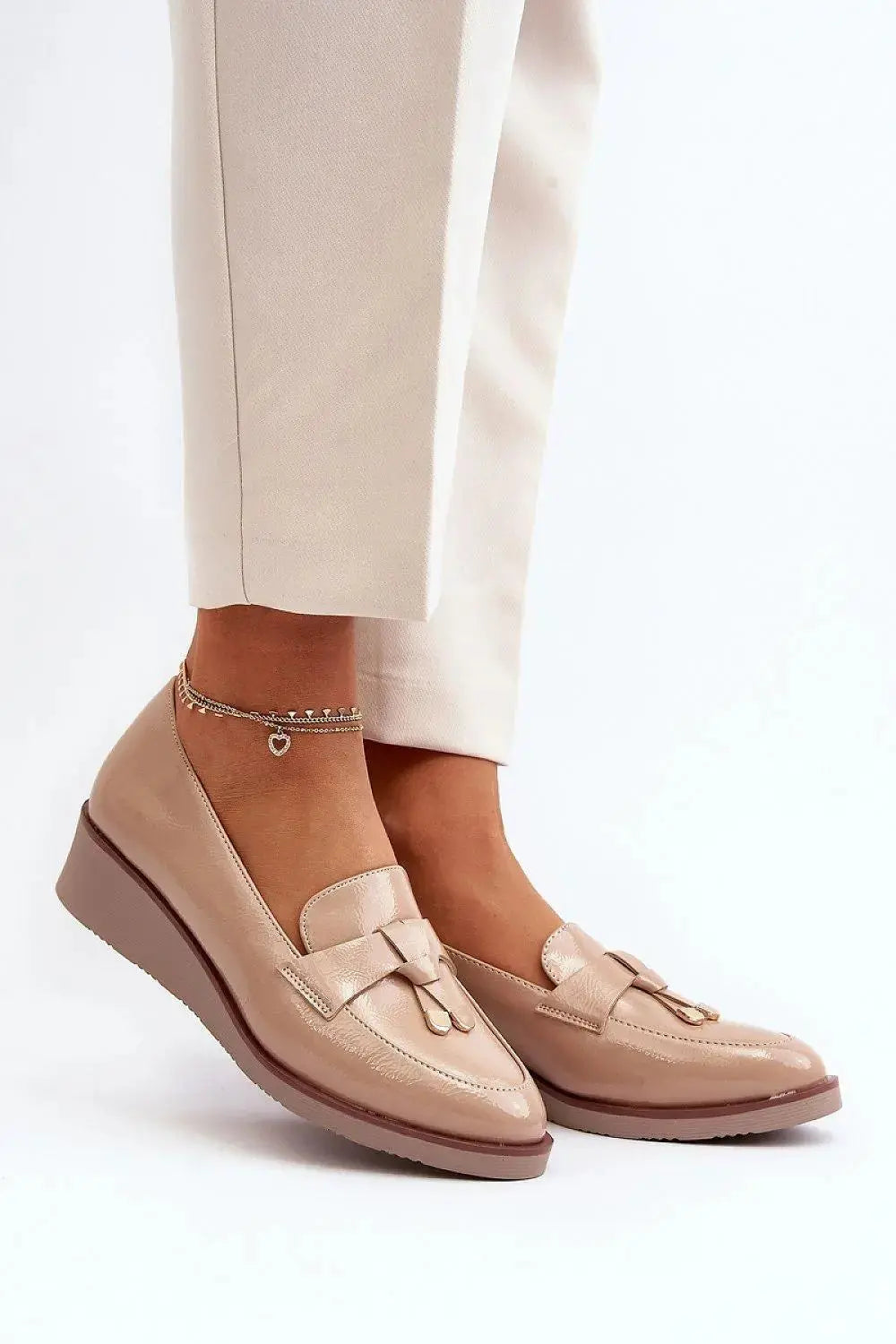 Step in style Women's half-shoes set on a light anchor