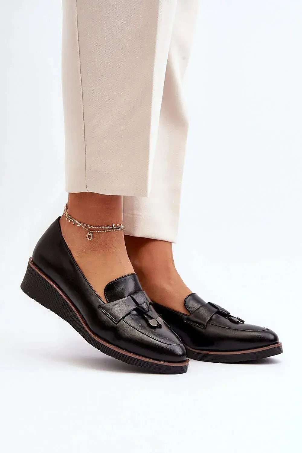 Step in style Women's half-shoes set on a light anchor