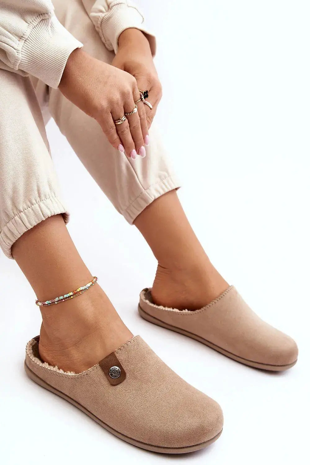 Step in style Women's home shoes made of textile material
