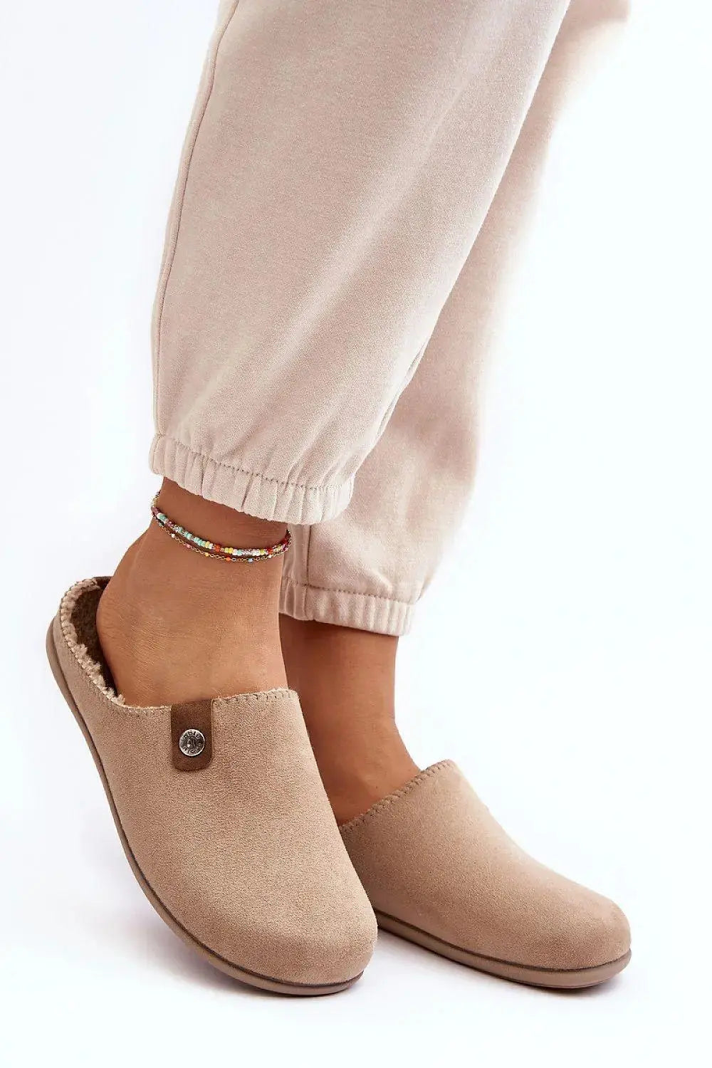 Step in style Women's home shoes made of textile material