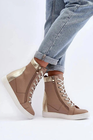 Step in style Women's wedge sneakers made of natural leather