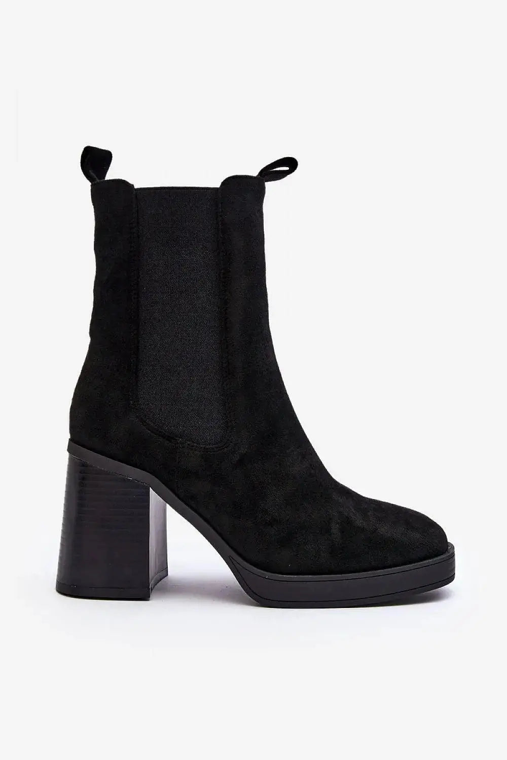 Step in style women's boots made of eco-suede