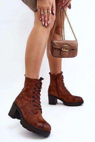 Step in style women's boots made of eco-suede