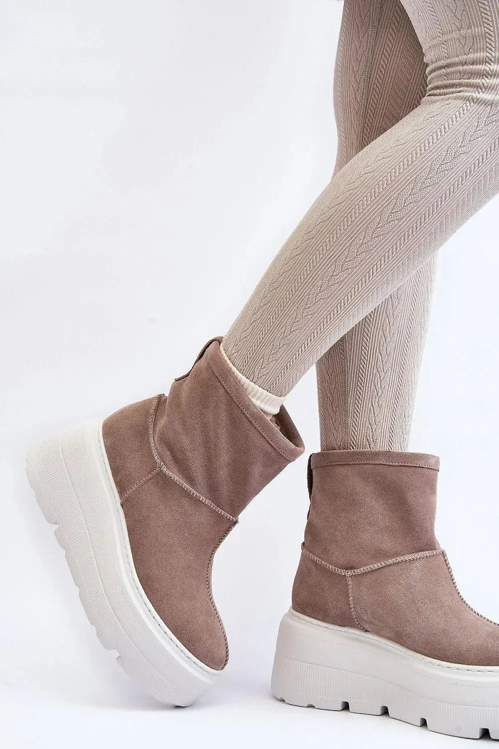 Step in style women's buskin boots made of natural leather