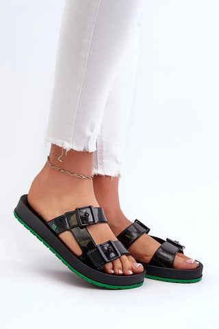 Step in style women's flip flops