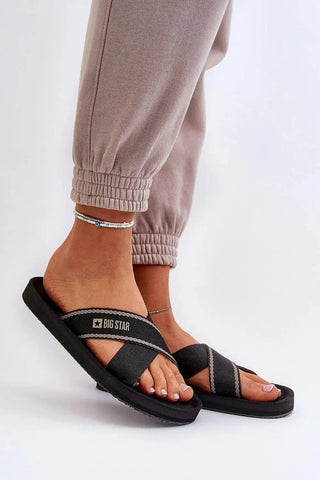 Step in style women's two intertwining straps flip-flops from the Big Star brand