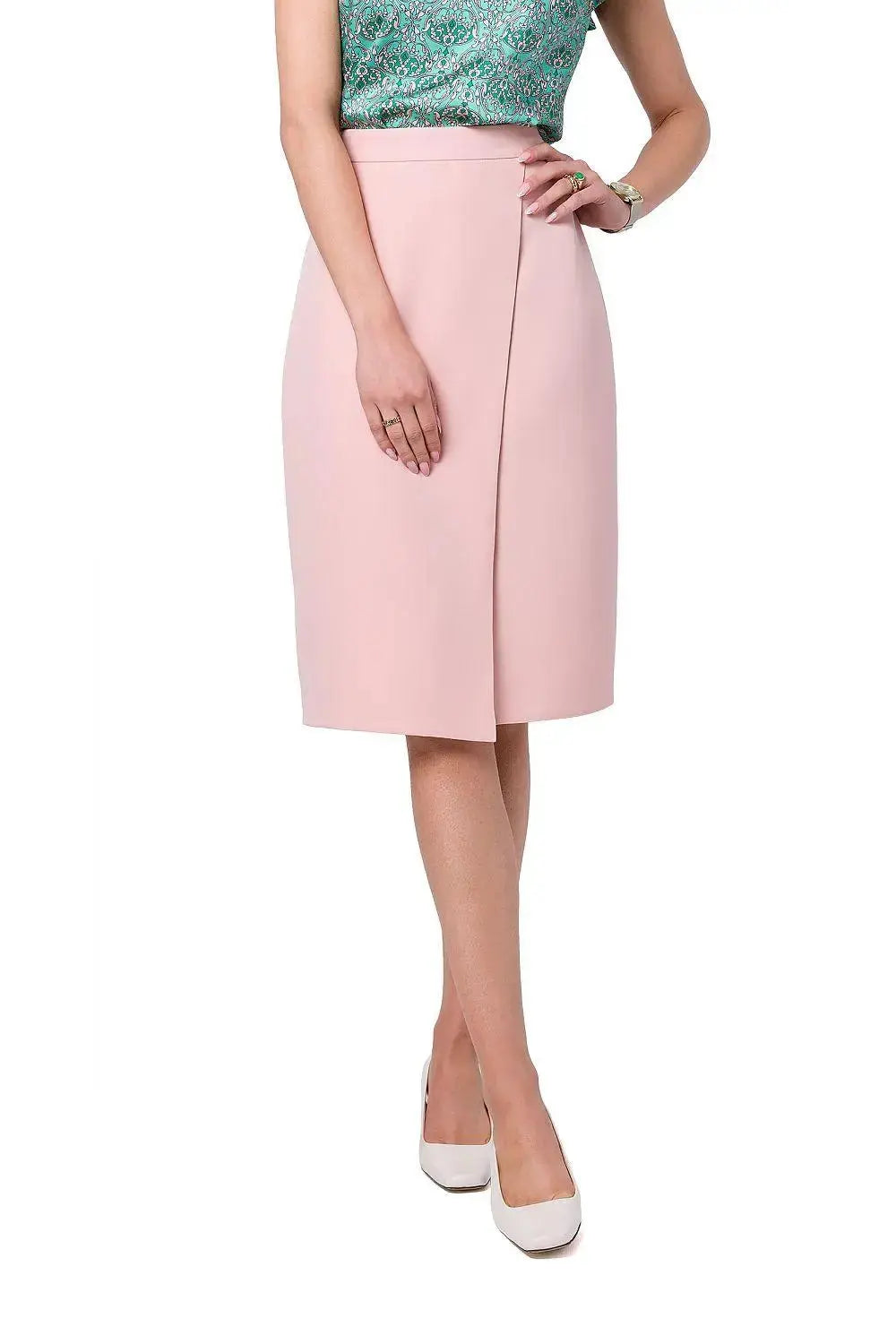 Stylove fully lined and fastened skirt