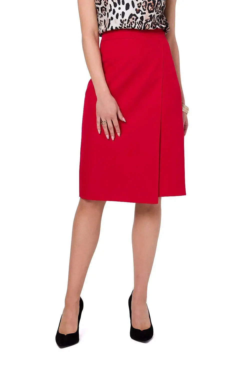 Stylove fully lined and fastened skirt