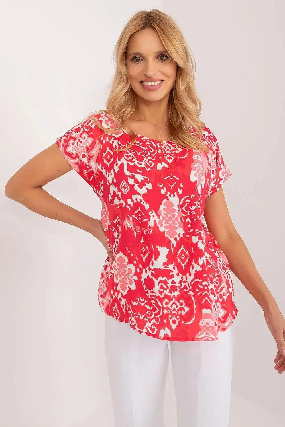 Sublevel unique design and lightweight material blouse