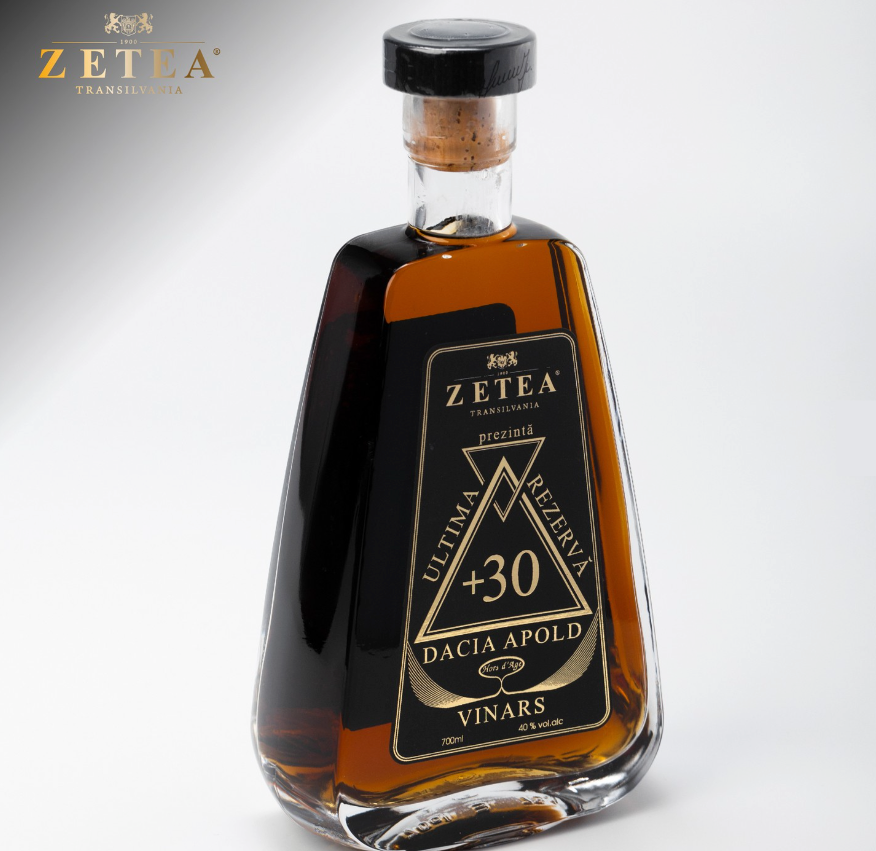 Zetea Ultima Rezerva (Last Reserve) Dacia Apold Hors D'Age Brandy (Vinars) 700ml