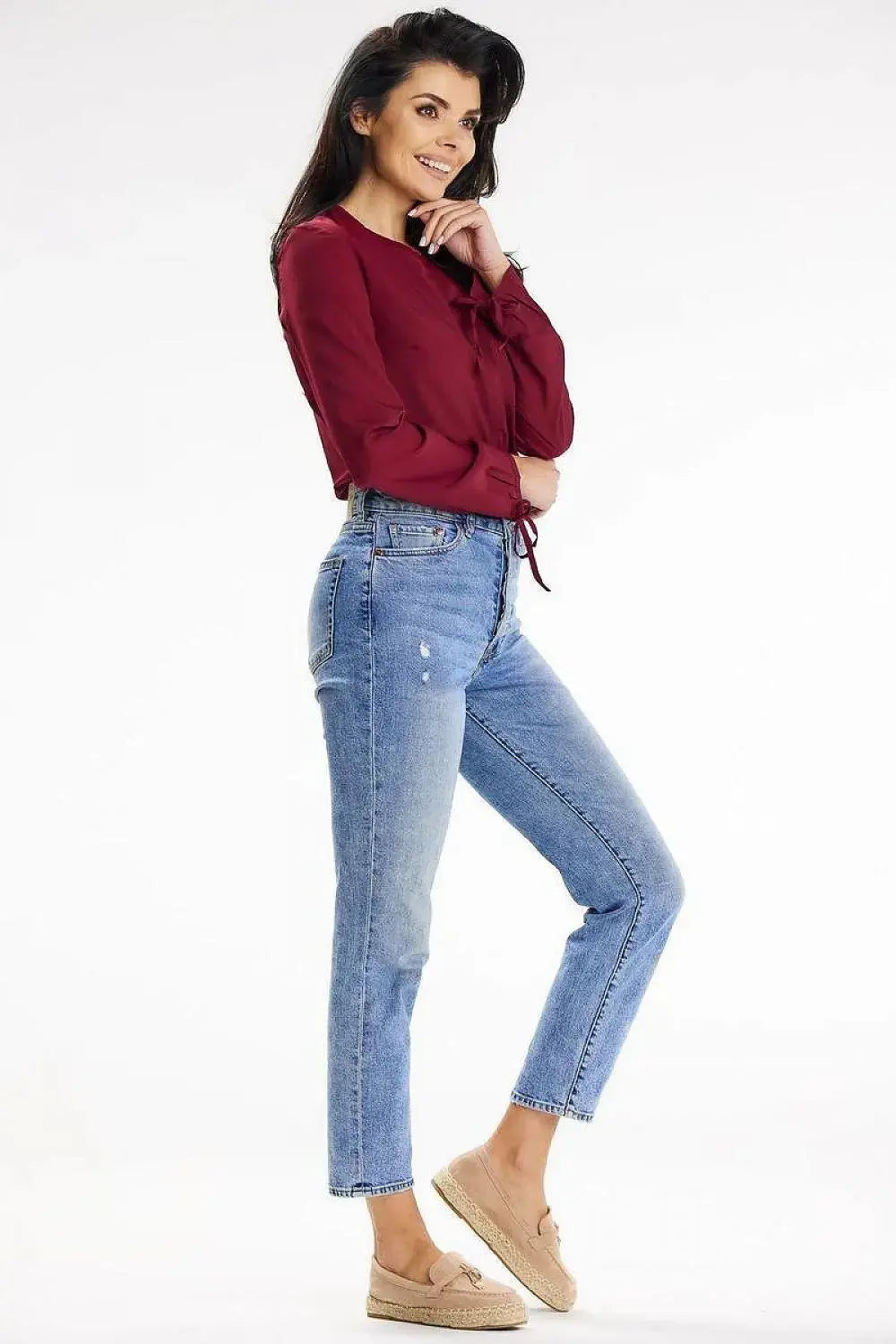 awama casual blouse with long sleeves tied at the bottom