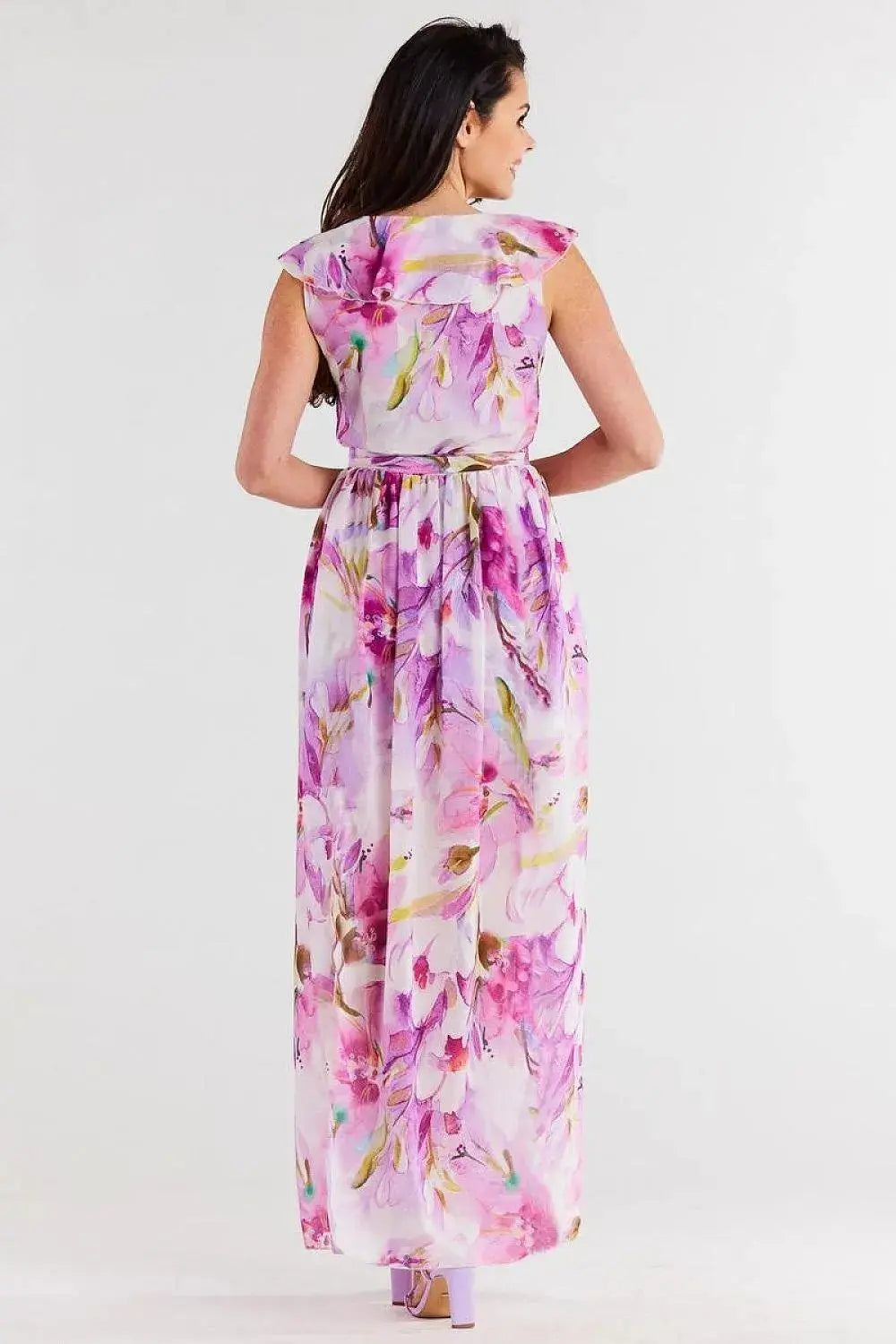 awama daydress made of chiffon on elastic lining, tied with a belt at the waist