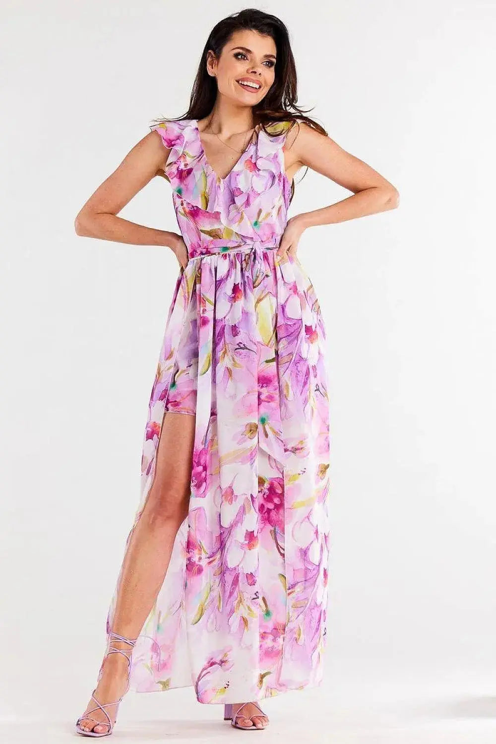 awama daydress made of chiffon on elastic lining, tied with a belt at the waist