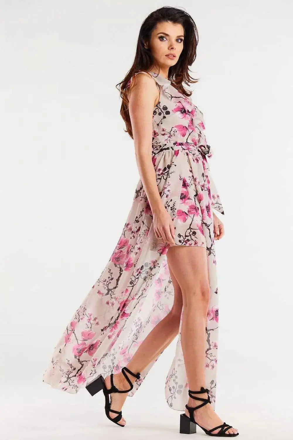 awama daydress made of chiffon on elastic lining, tied with a belt at the waist