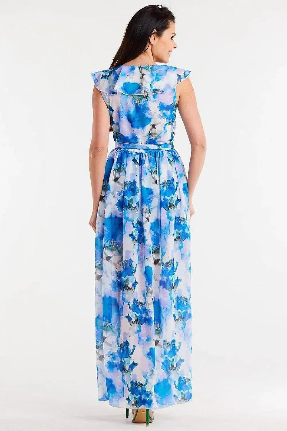 awama daydress made of chiffon on elastic lining, tied with a belt at the waist