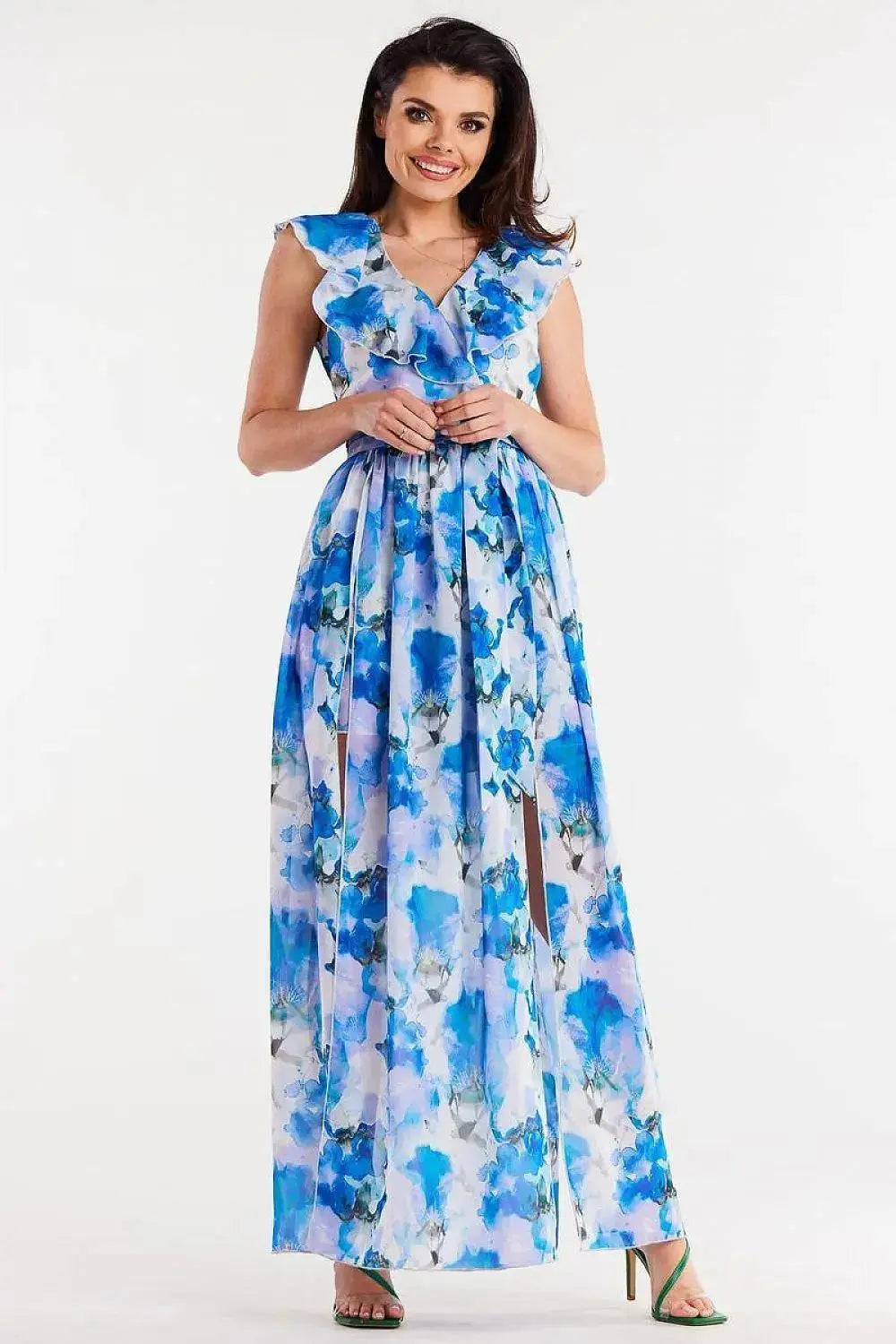 awama daydress made of chiffon on elastic lining, tied with a belt at the waist