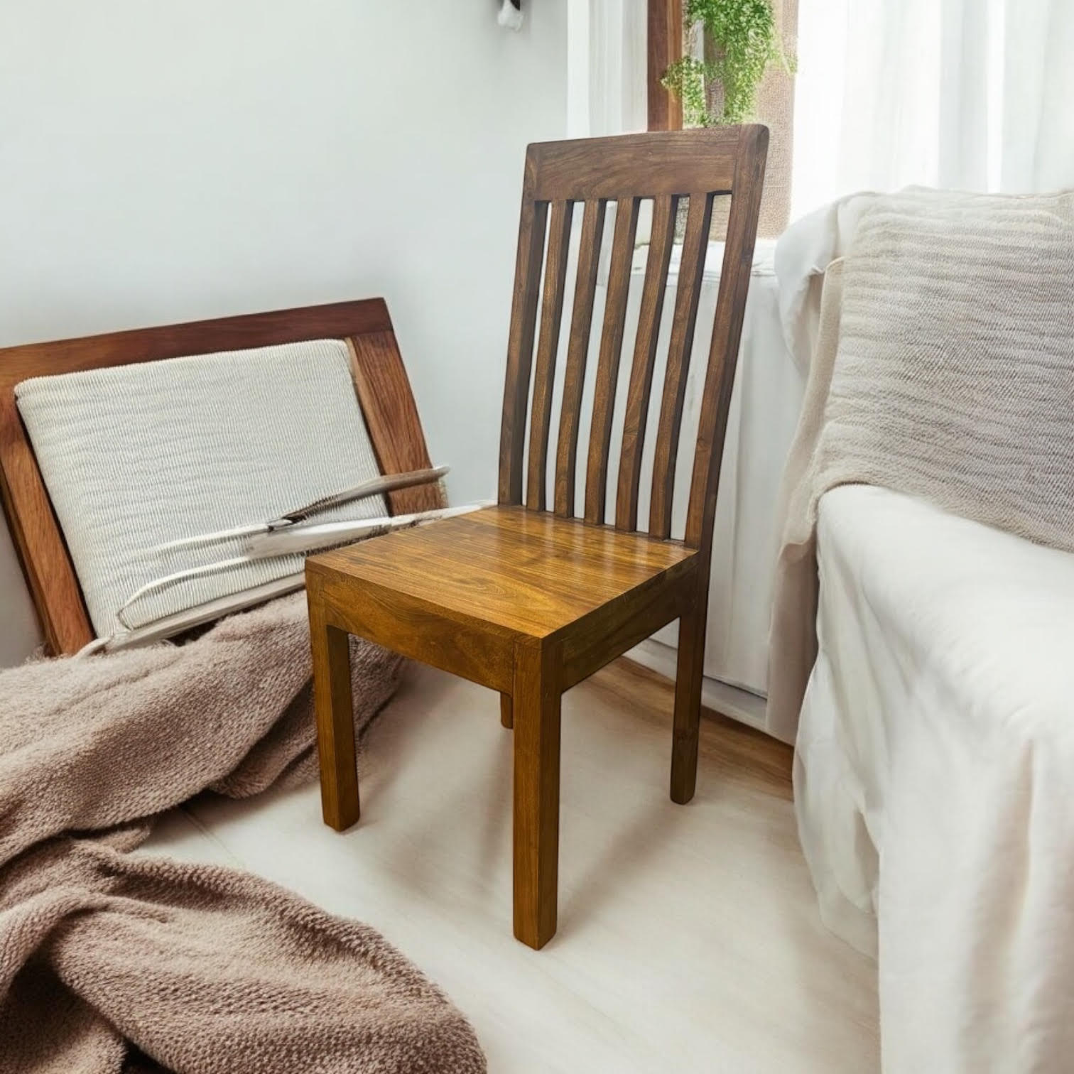 105CM WOODEN CHAIR