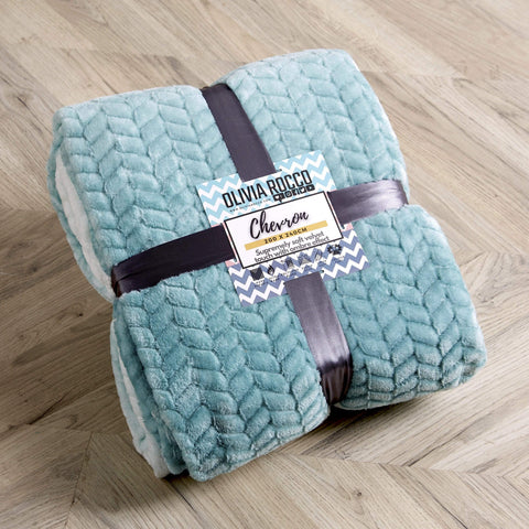 OLIVIA ROCCO Chevron Ombre Throw Blanket Oversized Chunky Soft Fleece for Sofa or Bed All-Season Comfort in Calming Colours