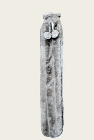 OLIVIA ROCCO Extra Long 2L Hot Water Bottle With Plush Faux Fur Cover Natural Rubber UK Safe Tested Cosy Gift For Adults And Kids