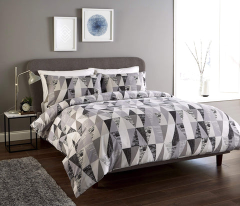 OLIVIA ROCCO Geo Design Cotton Rich Duvet Set Super Soft OEKO TEX Certified Ideal for Bedroom Decor Available in Single Double King Sizes