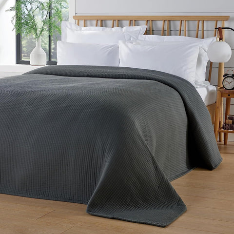OLIVIA ROCCO Hotel Collection Quilted Bedspread 240x260 cm White and Grey 100% Sustainable Cotton Soft and Durable Bedding