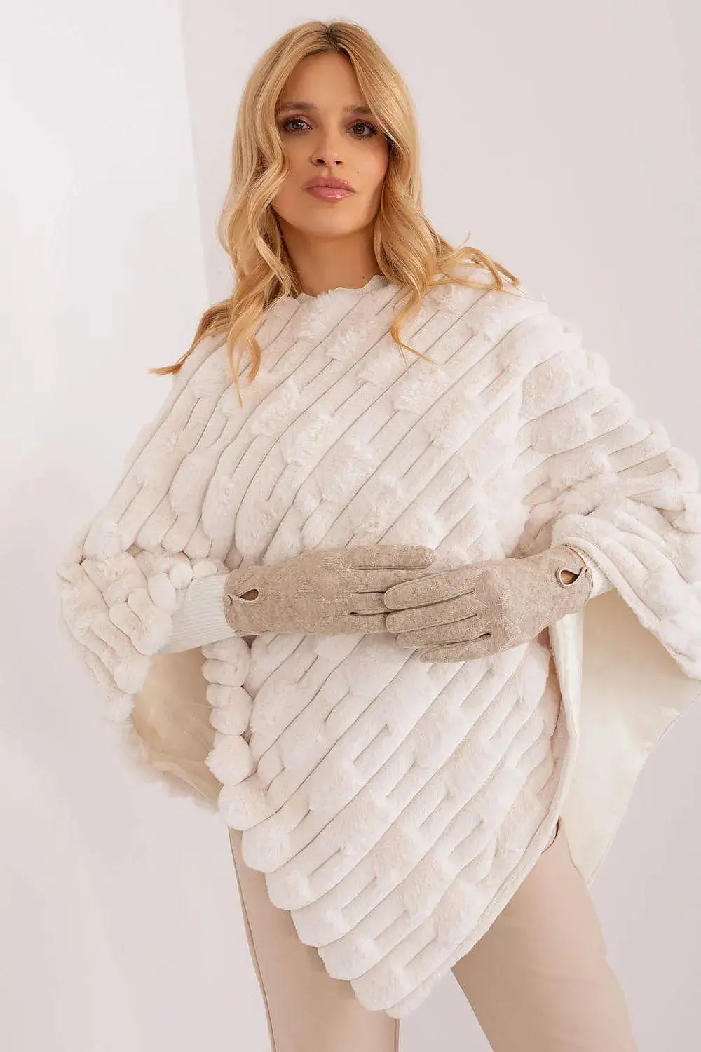 insulated fabric in a decorative geometric pattern gloves