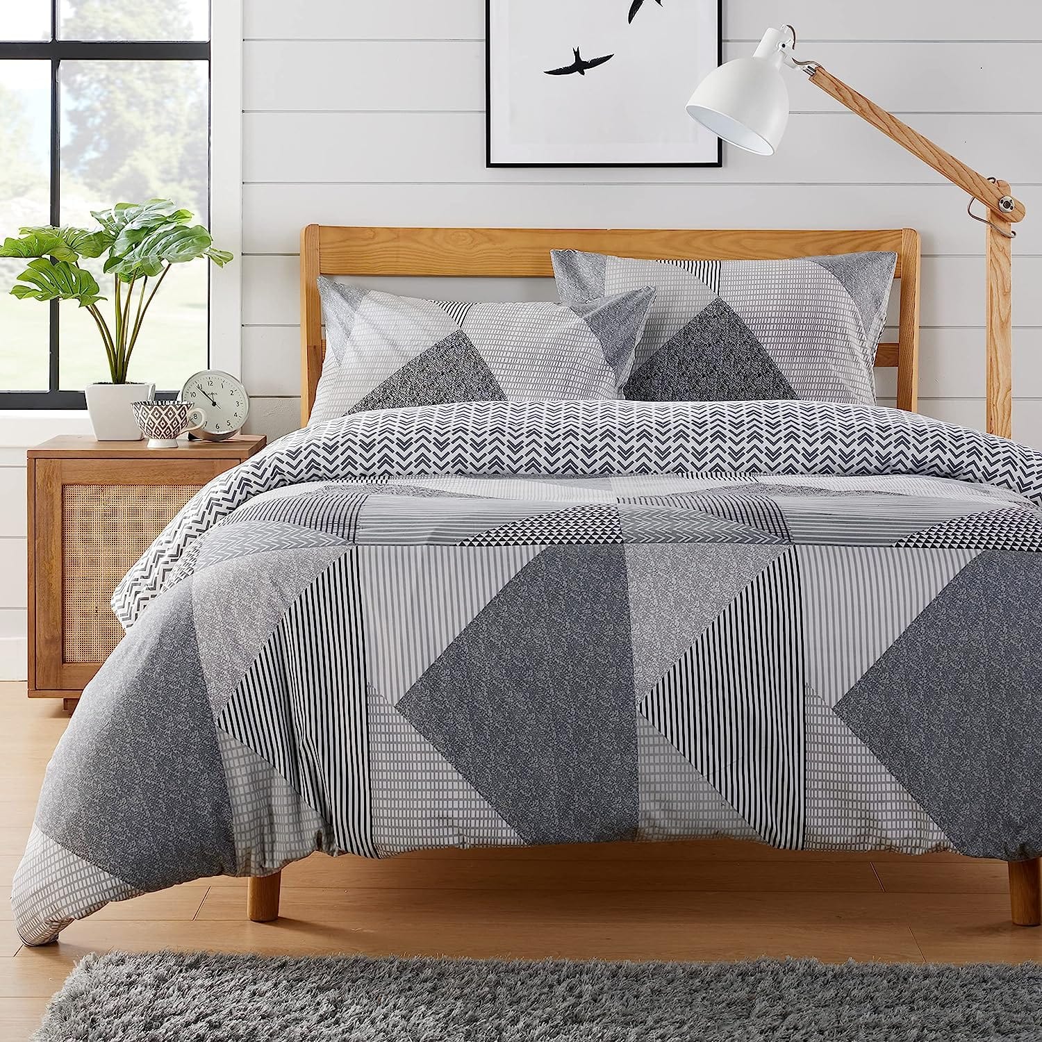 OLIVIA ROCCO Jasper Grey Printed Reversible Quilted Duvet Cover Set With Button Closure Single, Double, King, High Quality Polyester