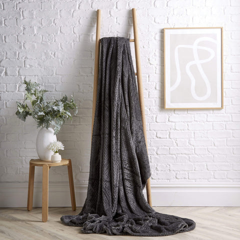 OLIVIA ROCCO Cloud Honeycomb Throw Oversized Chunky Soft Fleece Blanket Faux Fur Polyester Blend Double King Size Ideal For Beds And Sofas Warm Home Decor