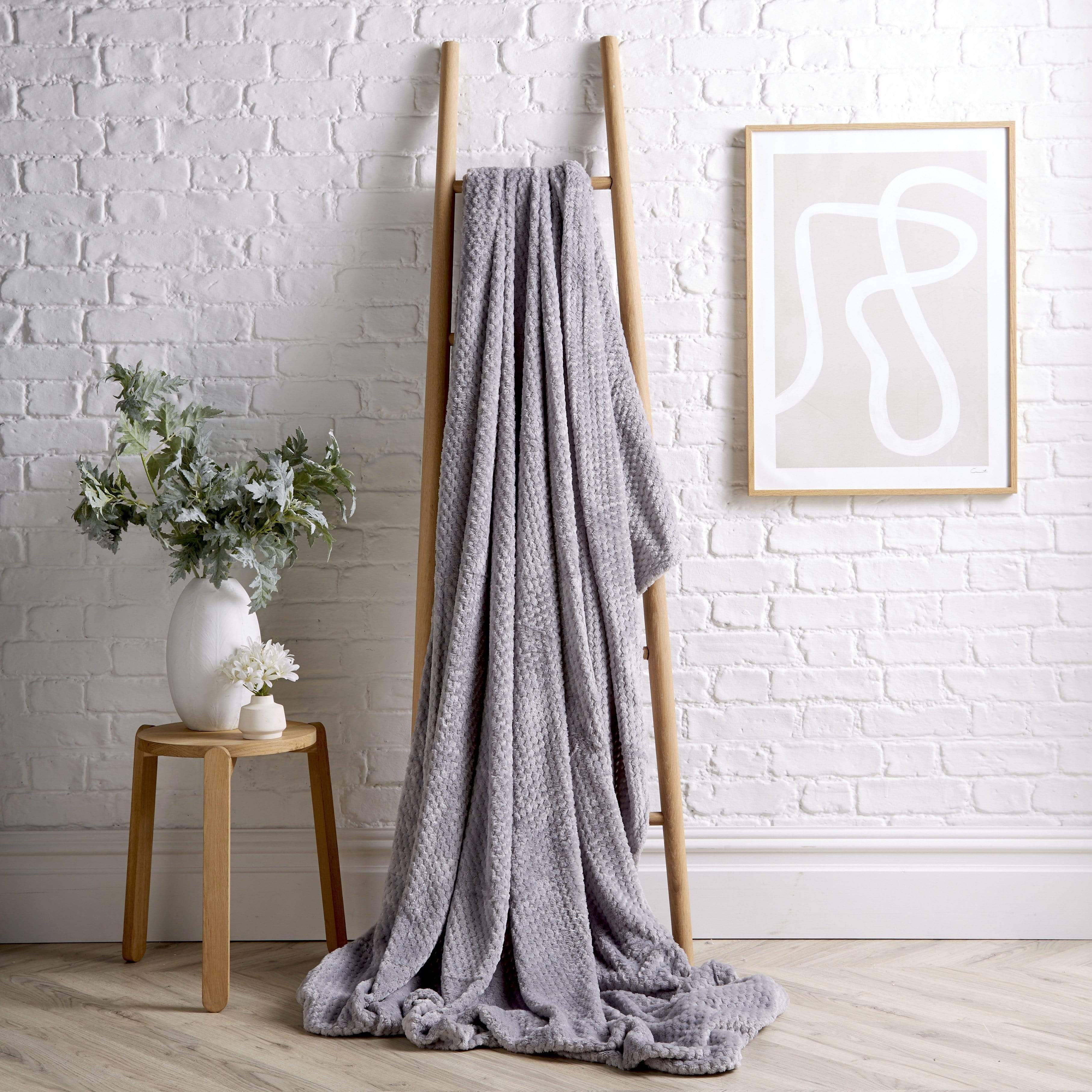 OLIVIA ROCCO Cloud Honeycomb Throw Oversized Chunky Soft Fleece Blanket Faux Fur Polyester Blend Double King Size Ideal For Beds And Sofas Warm Home Decor