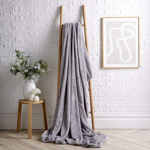 OLIVIA ROCCO Cloud Honeycomb Throw Oversized Chunky Soft Fleece Blanket Faux Fur Polyester Blend Double King Size Ideal For Beds And Sofas Warm Home Decor