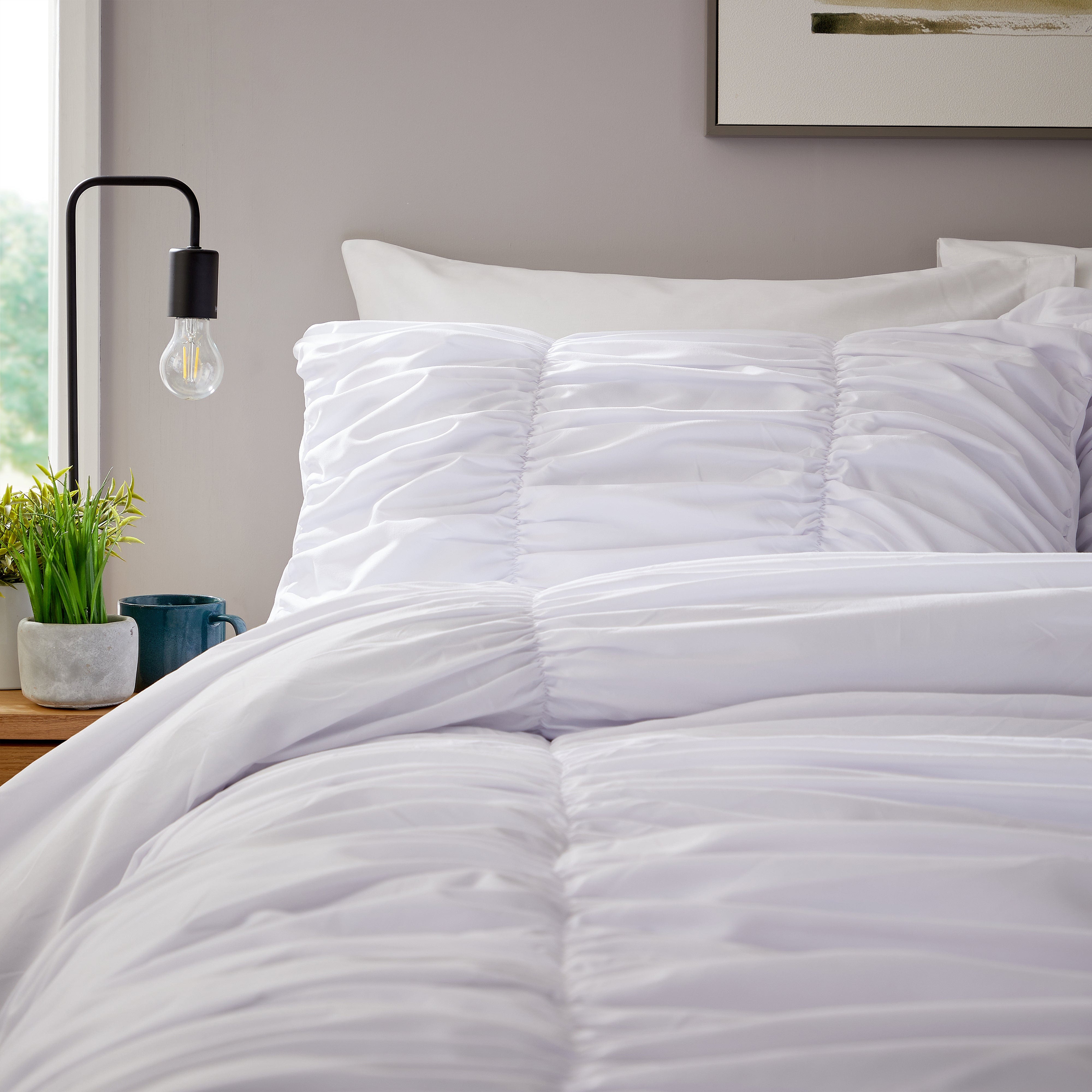 OLIVIA ROCCO Ruched White Microfibre Duvet Cover Set With Pillowcases Ruffle Bedding For Modern Bedrooms Soft Easy Care