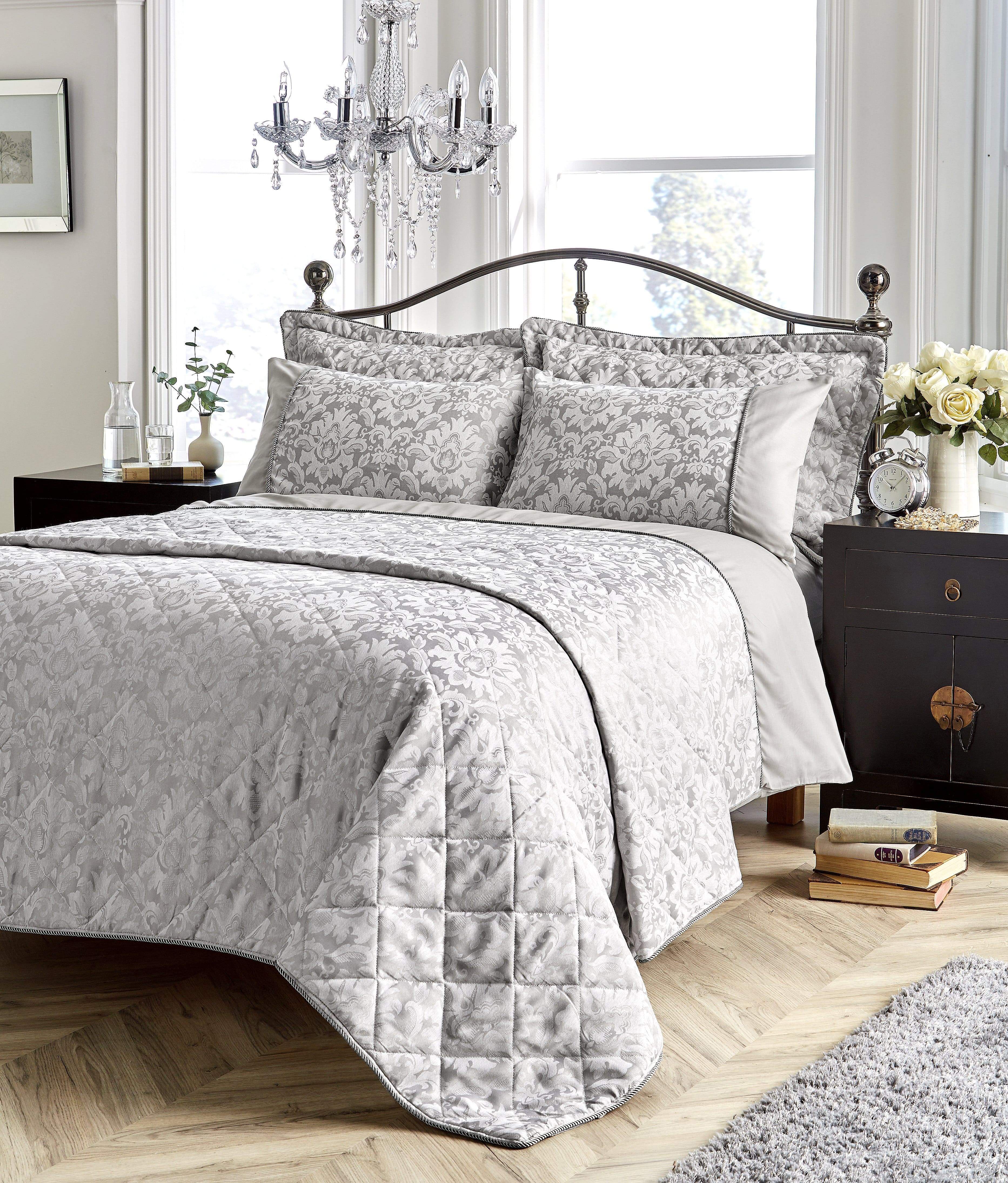 OLIVIA ROCCO Savoy Hand Woven Jacquard Cotton Quilt Cover Duvet Sets OEKO TEX Certified Cotton Rich Made In England Multiple Sizes And Colours