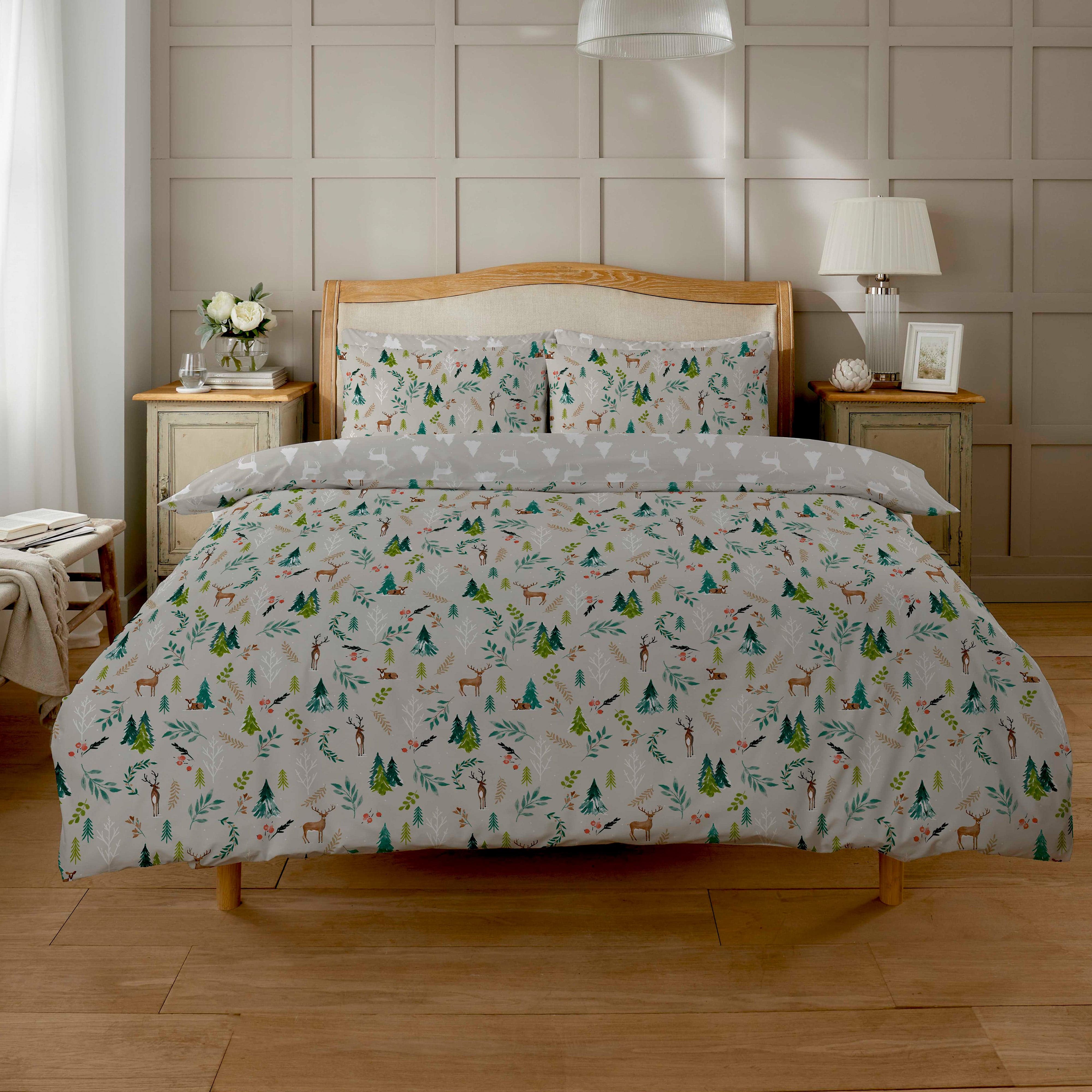 OLIVIA ROCCO Snowy Reindeers Reversible Duvet Cover Set With Pillowcases Polycotton Bedding For Year Round Comfort And Cozy Nights