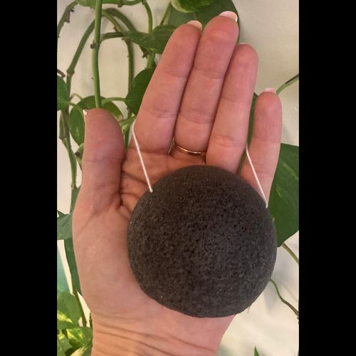 Charcoal Facial Sponge – Set of 2