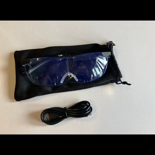 Magnifying Glasses with LED Light